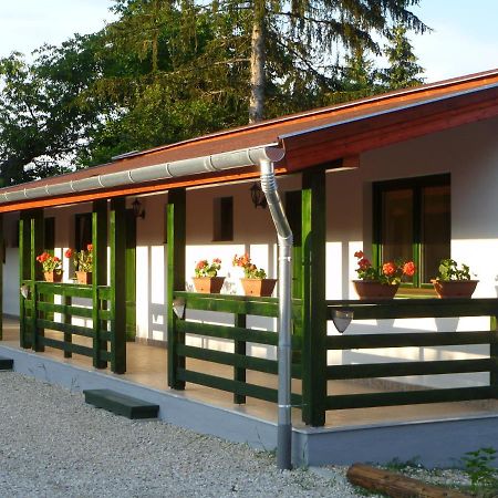 Kisrejtek Apartmanház Lispeszentadorján Esterno foto