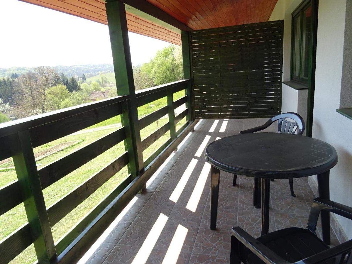 Kisrejtek Apartmanház Lispeszentadorján Esterno foto
