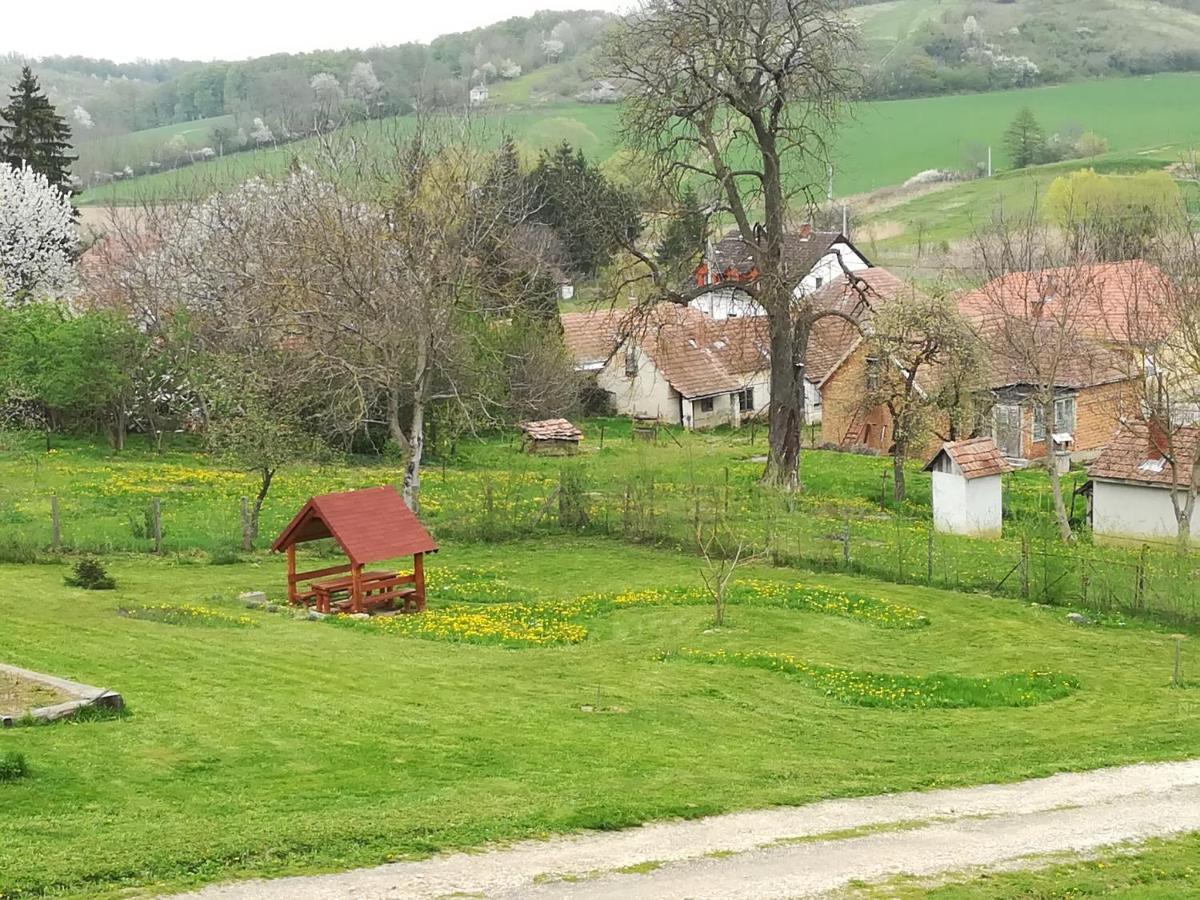 Kisrejtek Apartmanház Lispeszentadorján Esterno foto